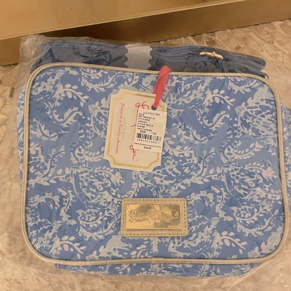 Lilly Pulitzer Accessories - Lily Pulitzer Lunch Box